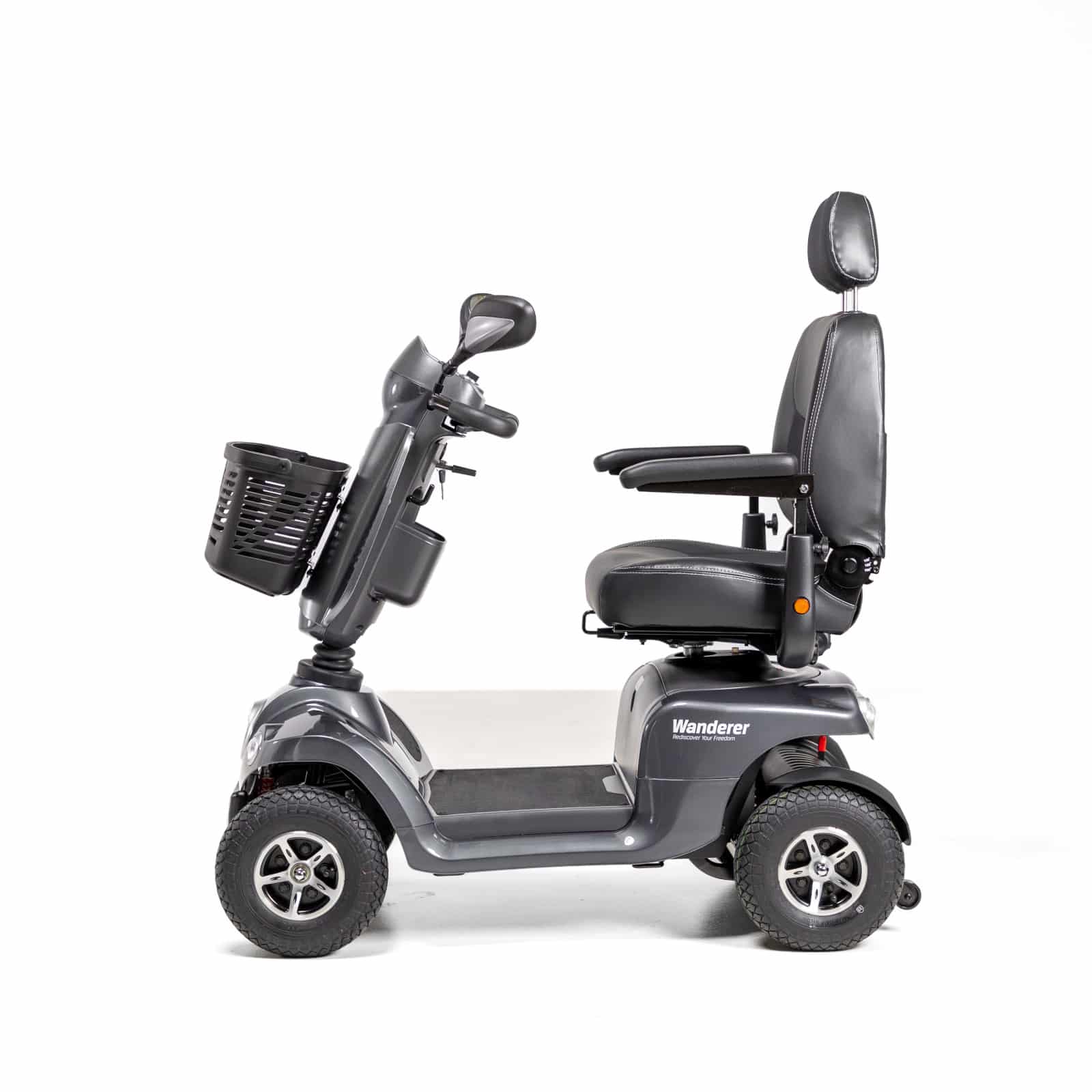 Wanderer_Charcoal_1600 CCG Wanderer Scooter